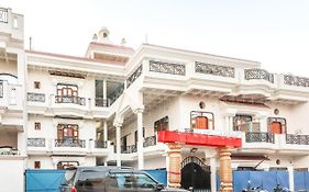 Spot On 70311 Rangoli Palace Lucknow 2* India